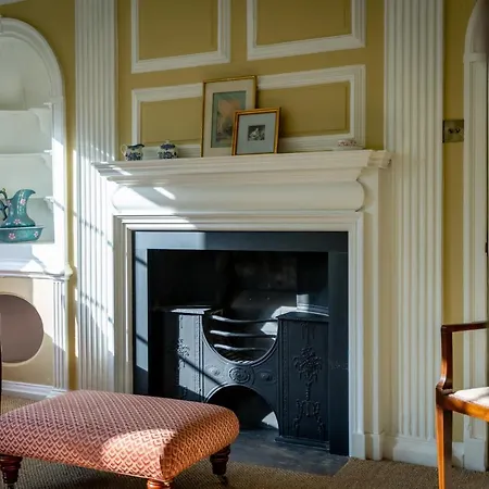 The Georgian Townhouse *