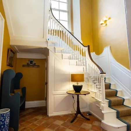 The Georgian Townhouse