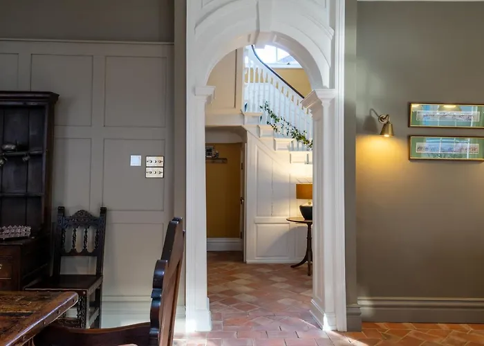 The Georgian Townhouse